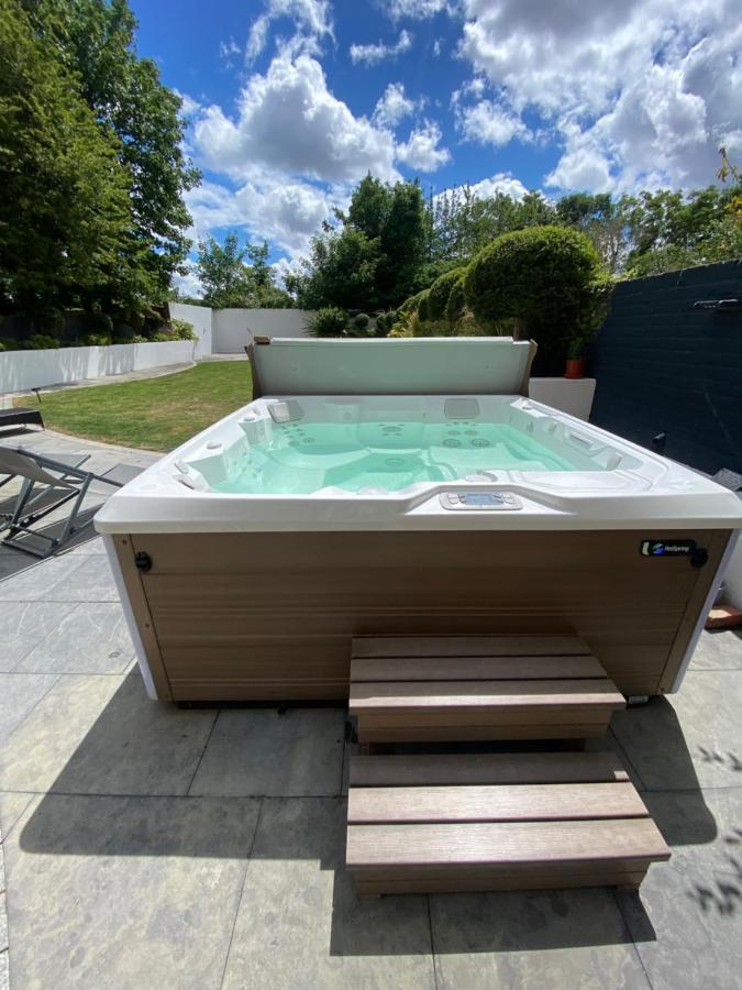 Villa Dream House London With Gym, Cinema And Housekeeper à Ealing Extérieur photo