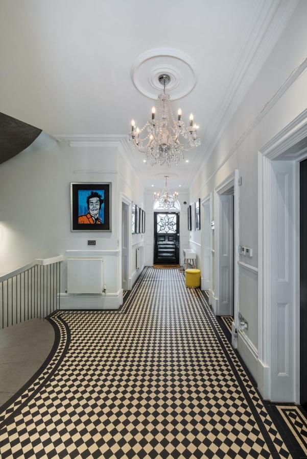 Villa Dream House London With Gym, Cinema And Housekeeper à Ealing Extérieur photo